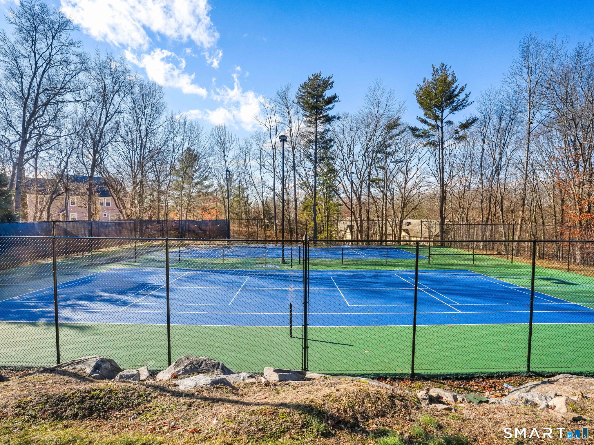 71 Aiken Street, Unit C8 Norwalk, CT 06851 - Photo 27 of 29 a view of a park