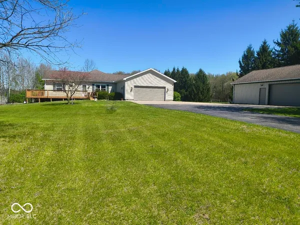 $580,000 | 12330 County Road 4, Middlebury, IN 46540