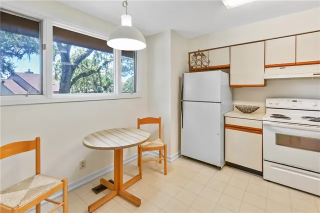 $399,900 | 259 Moss Oak Lane, St. Simons Island, GA 31522