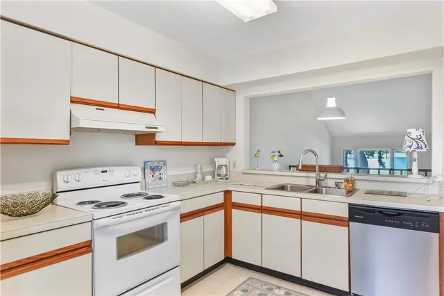 $399,900 | 259 Moss Oak Lane, St. Simons Island, GA 31522