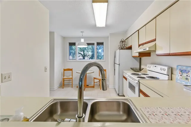 $399,900 | 259 Moss Oak Lane, St. Simons Island, GA 31522