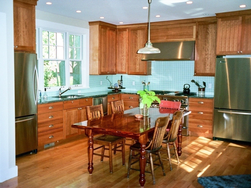 48 Proctor Street Manchester, MA 01944 - Photo 10 of 39