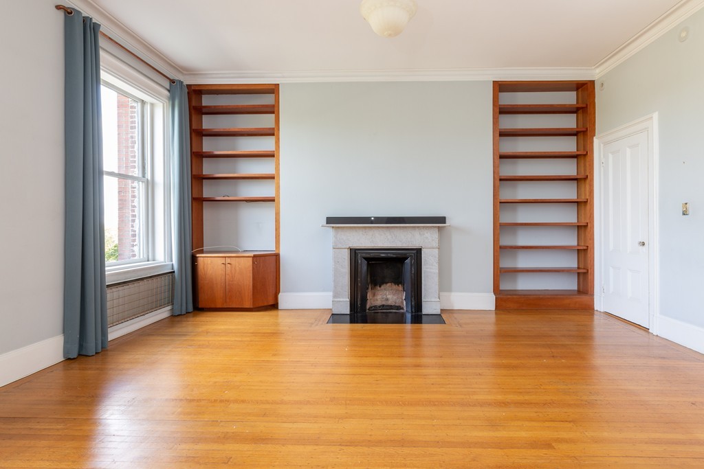 210 Beacon Street, Unit 3 Boston, MA 02116 - Photo 3 of 9