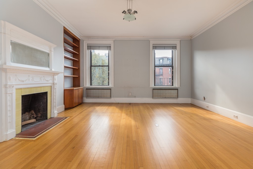 210 Beacon Street, Unit 3 Boston, MA 02116 - Photo 4 of 9