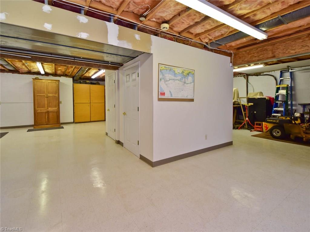 4907 Leadenhall Road Oak Ridge, NC 27310 - Photo 25 of 30