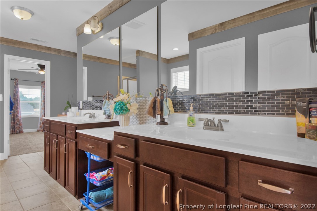 6836 Hunters Den Road Hope Mills, NC 28348 - Photo 33 of 50 Gallery Image 33