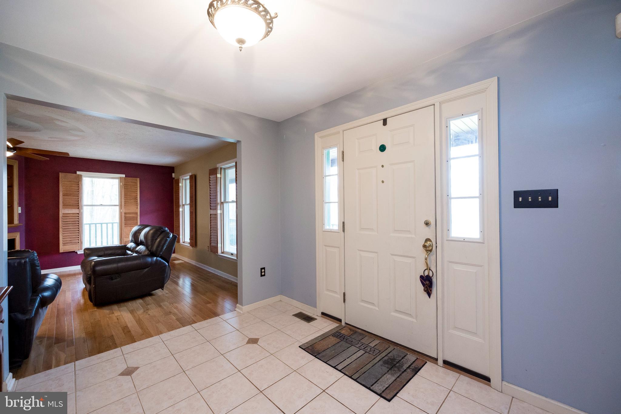 3032 Buck Run Road Temple, PA 19560 - Photo 6 of 44 Foyer
