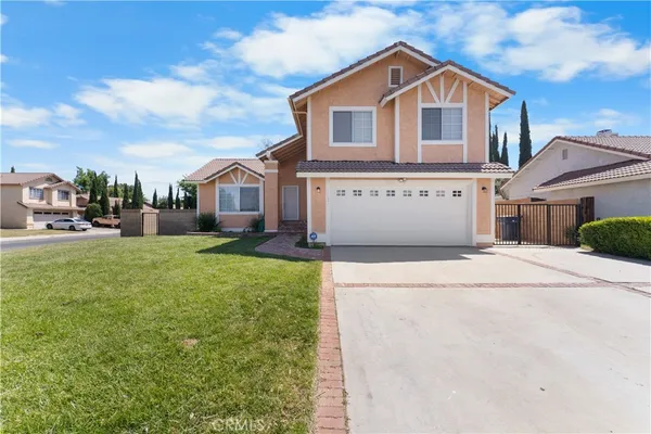 $3,250 | 1232 Kings Road, Palmdale, CA 93551