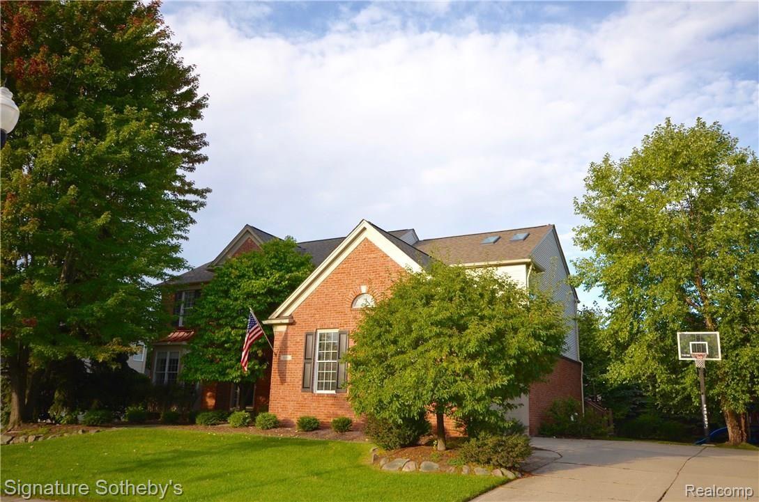 840 Loggers Circle Rochester, MI 48307 - Photo 1 of 1 DSC_0073.jpg