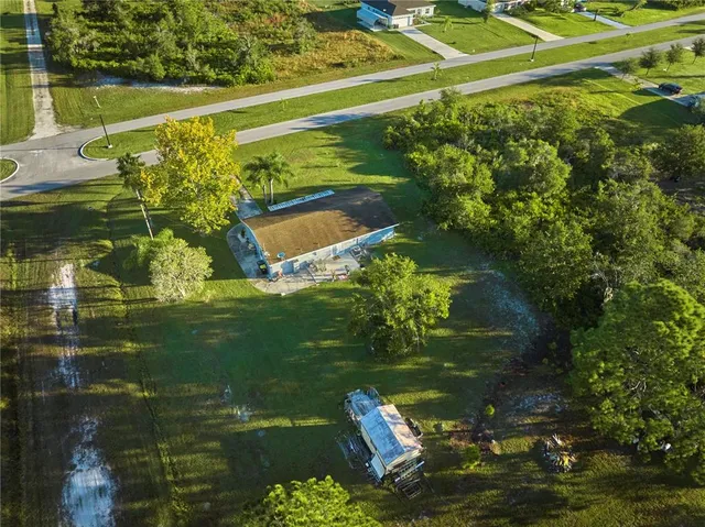 a view of a lake from a yard