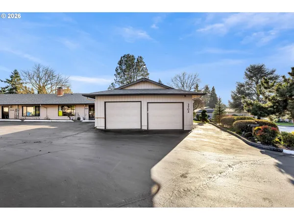 $220,000 | 3702 Northeast 45th Street, Unit 3702, Vancouver, WA 98661