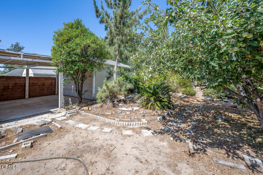 269 Laun Street Altadena, CA 91001 - Photo 17 of 19 020__zuw6733_4_5_375