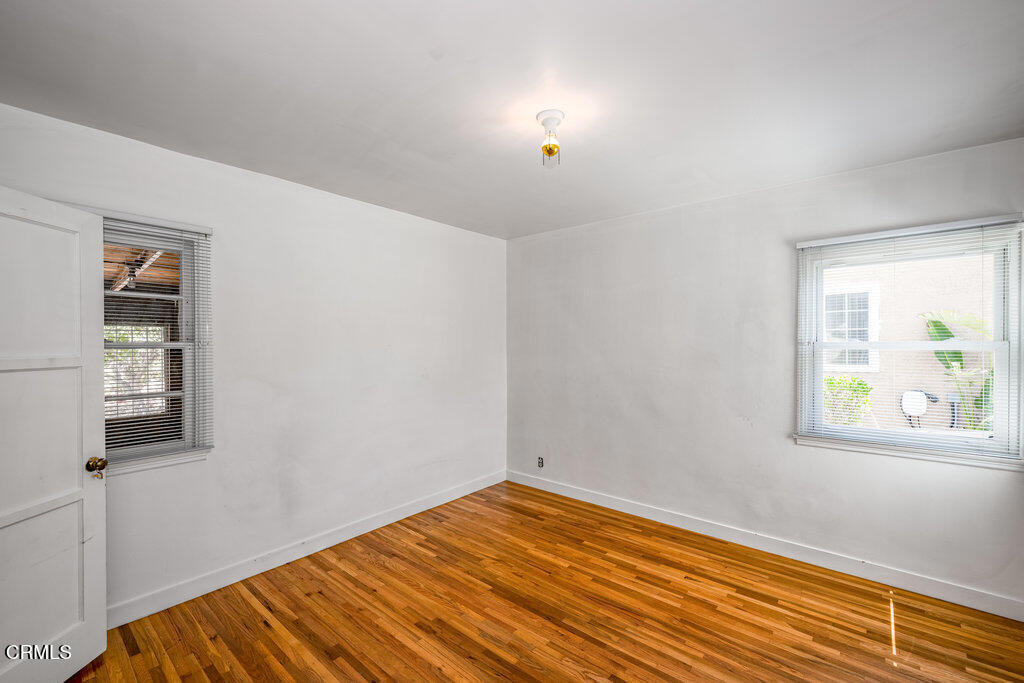 269 Laun Street Altadena, CA 91001 - Photo 9 of 19 010__zuw6781_2_3_539