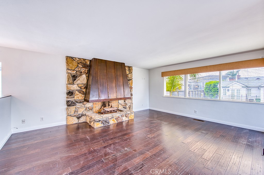 2712 Shell Street Corona del Mar, CA 92625 - Photo 3 of 18 an empty room with wooden floor and windows