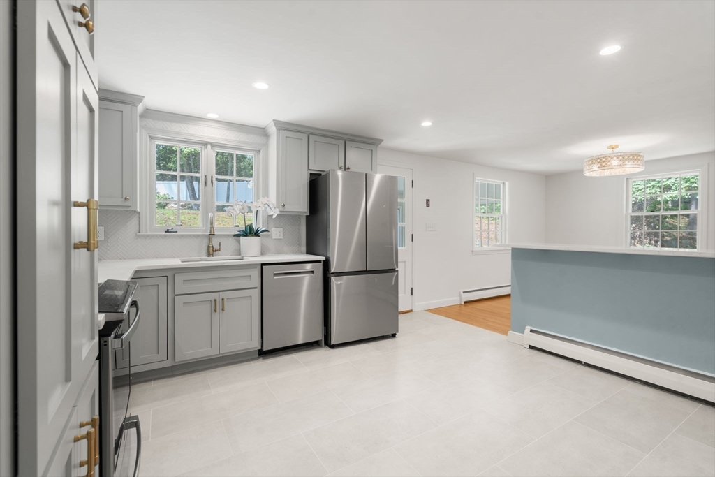 13 Valley Road Dover, MA 02030 - Photo 6 of 33