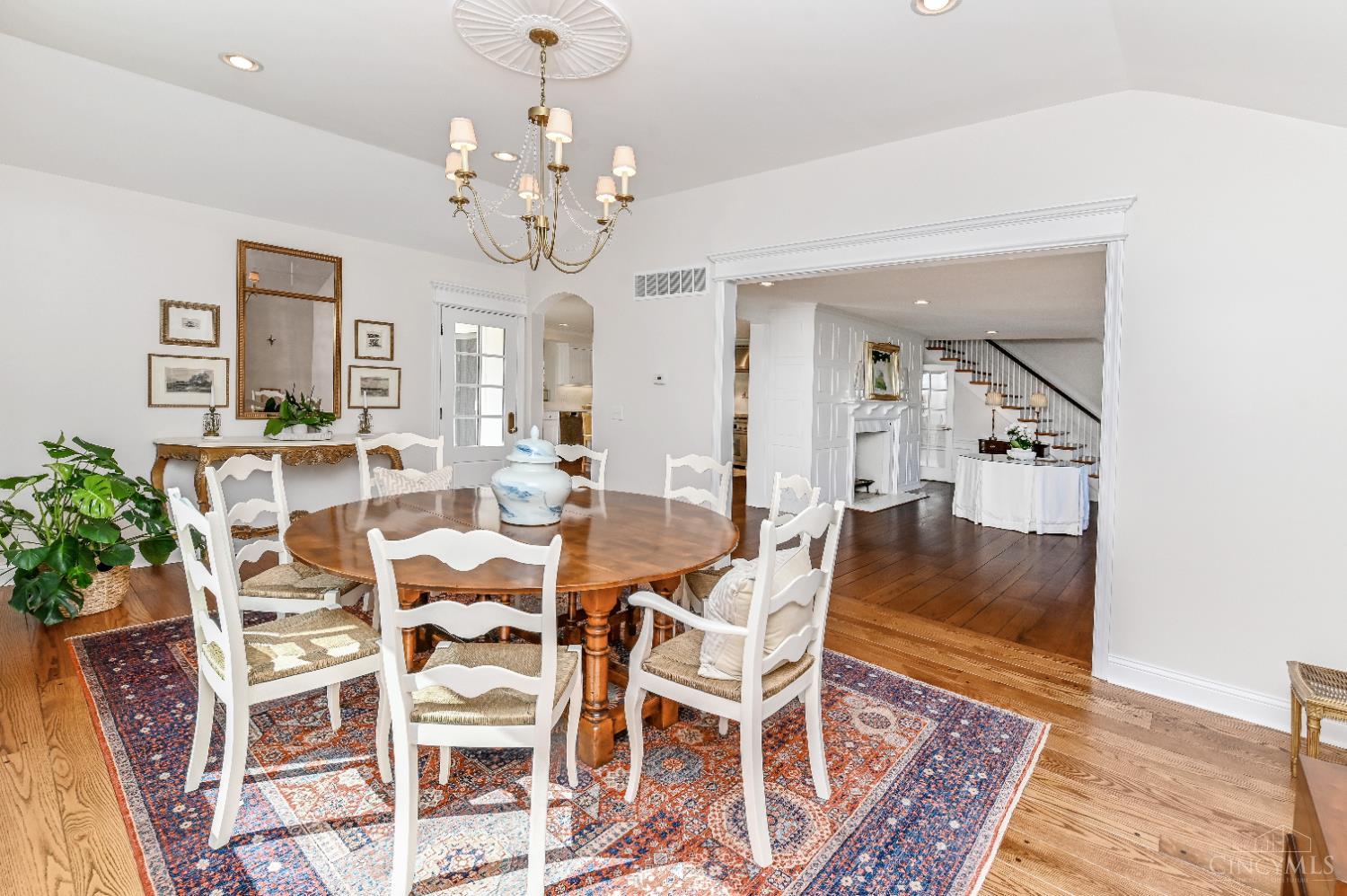 7835 Keller Road Cincinnati, OH 45243 - Photo 6 of 73