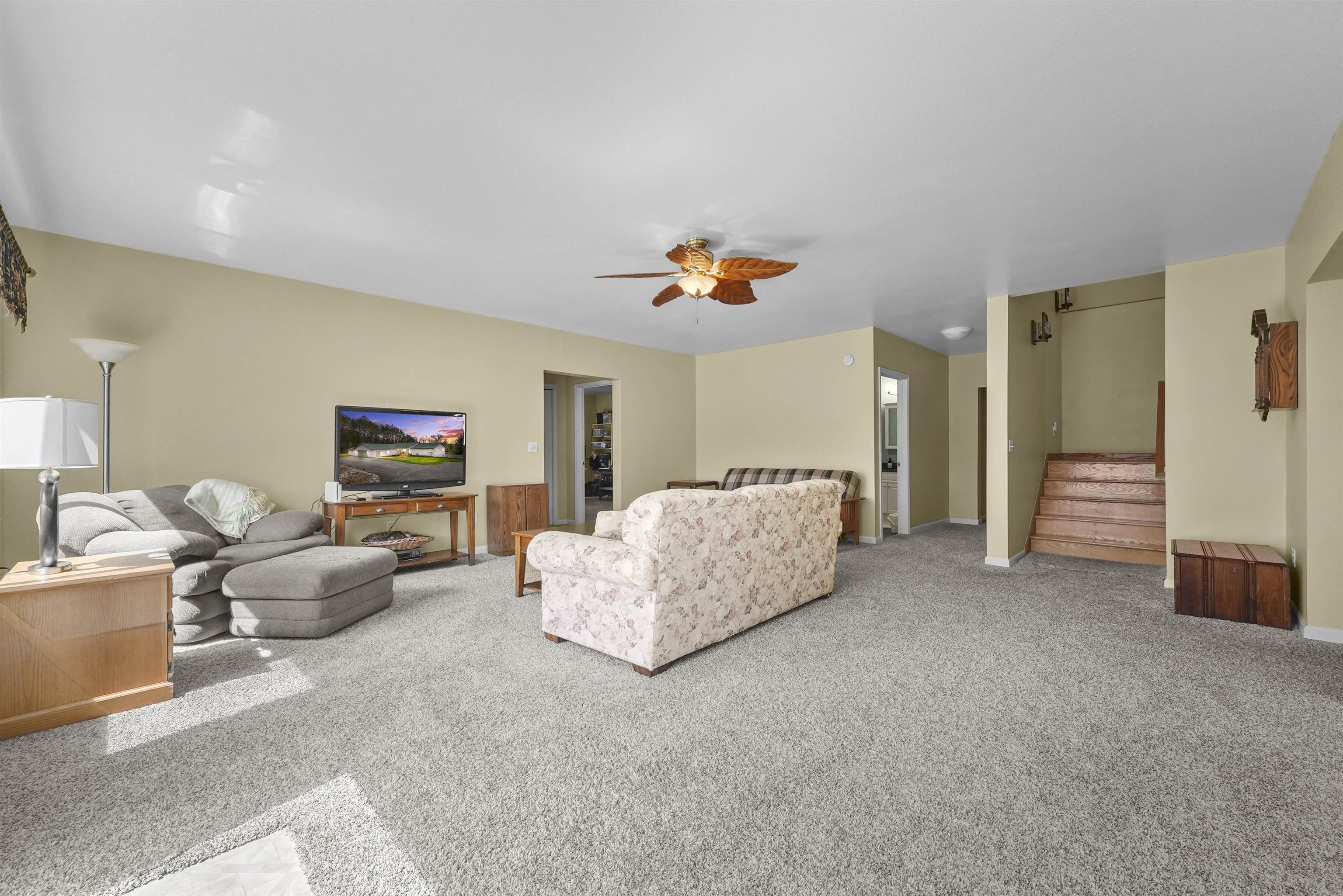 1660 High Road Roscommon, MI 48653 - Photo 36 of 68 1933741-4944088e-378f-42a9-b5a9-0fbdab6ad312.JPG