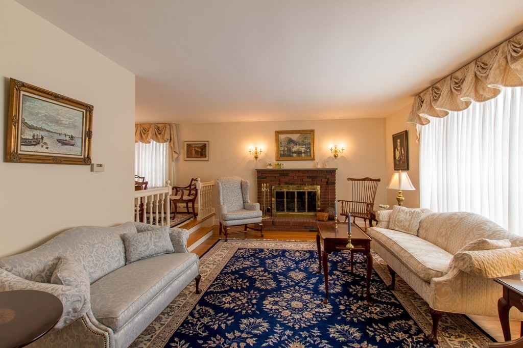 48 Johnson Road Winchester, MA 01890 - Photo 5 of 29 Gallery Image 5