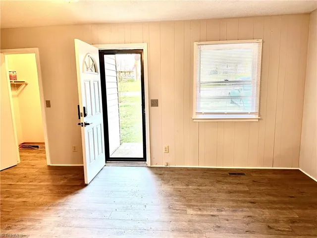 $1,550 | 305 Leonard Meadow Road, Ramseur, NC 27316