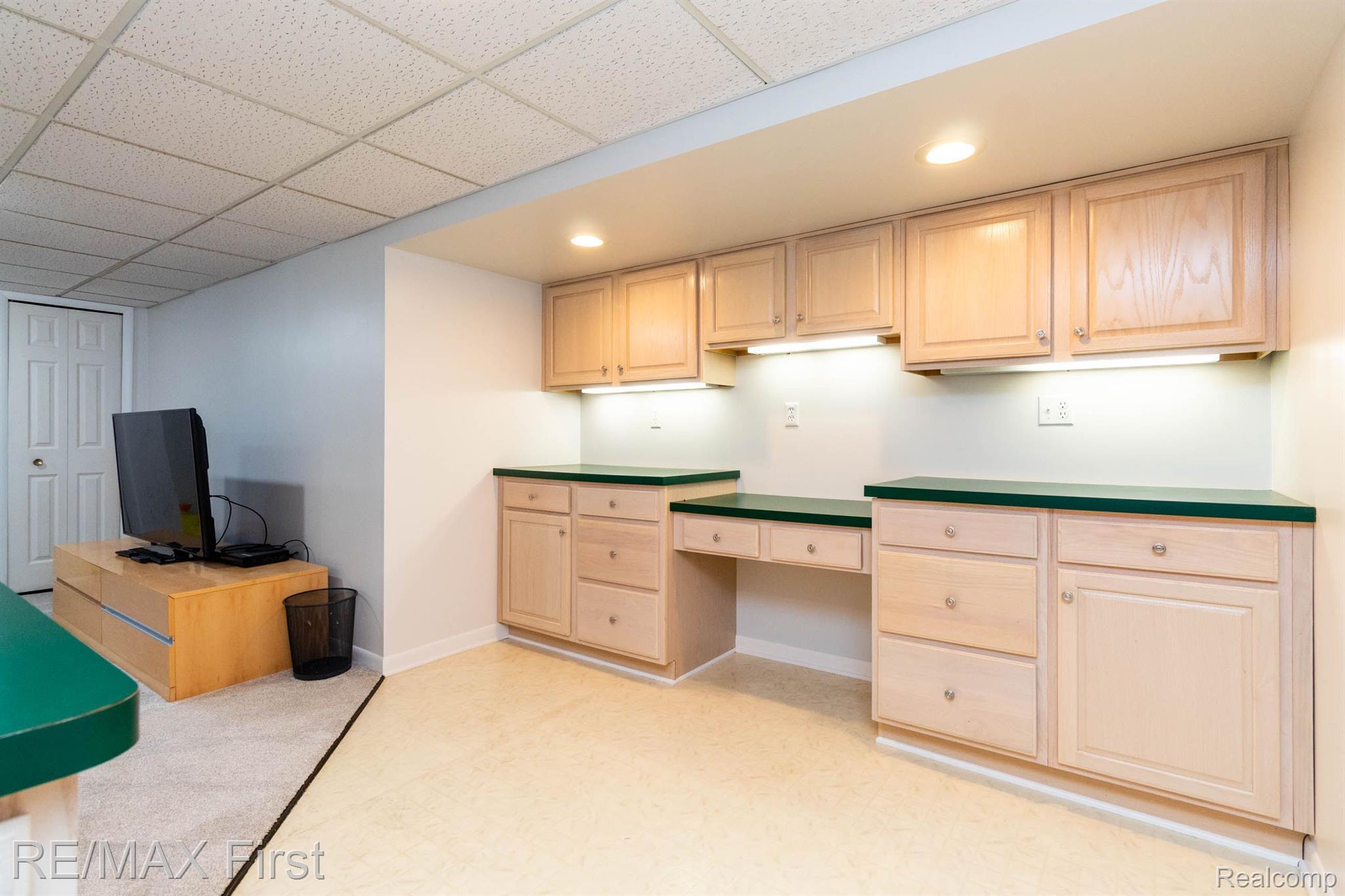 348 Shellbourne Drive Rochester, MI 48309 - Photo 55 of 65