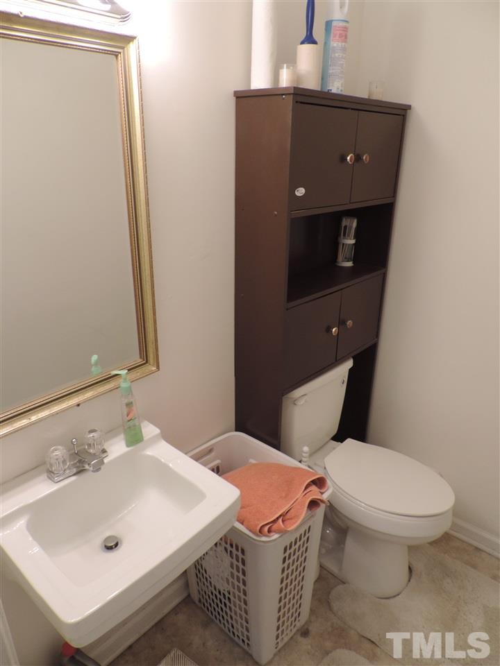 211 Barbour Road Smithfield, NC 27577 - Photo 14 of 25 Gallery Image 14