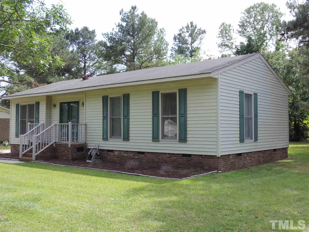 211 Barbour Road Smithfield, NC 27577 - Photo 18 of 25 Gallery Image 18
