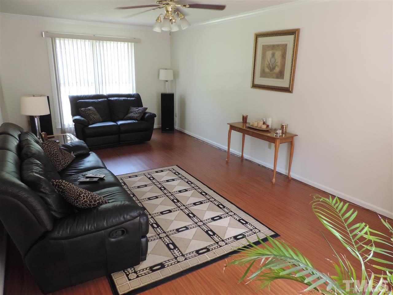 211 Barbour Road Smithfield, NC 27577 - Photo 3 of 25 Gallery Image 3