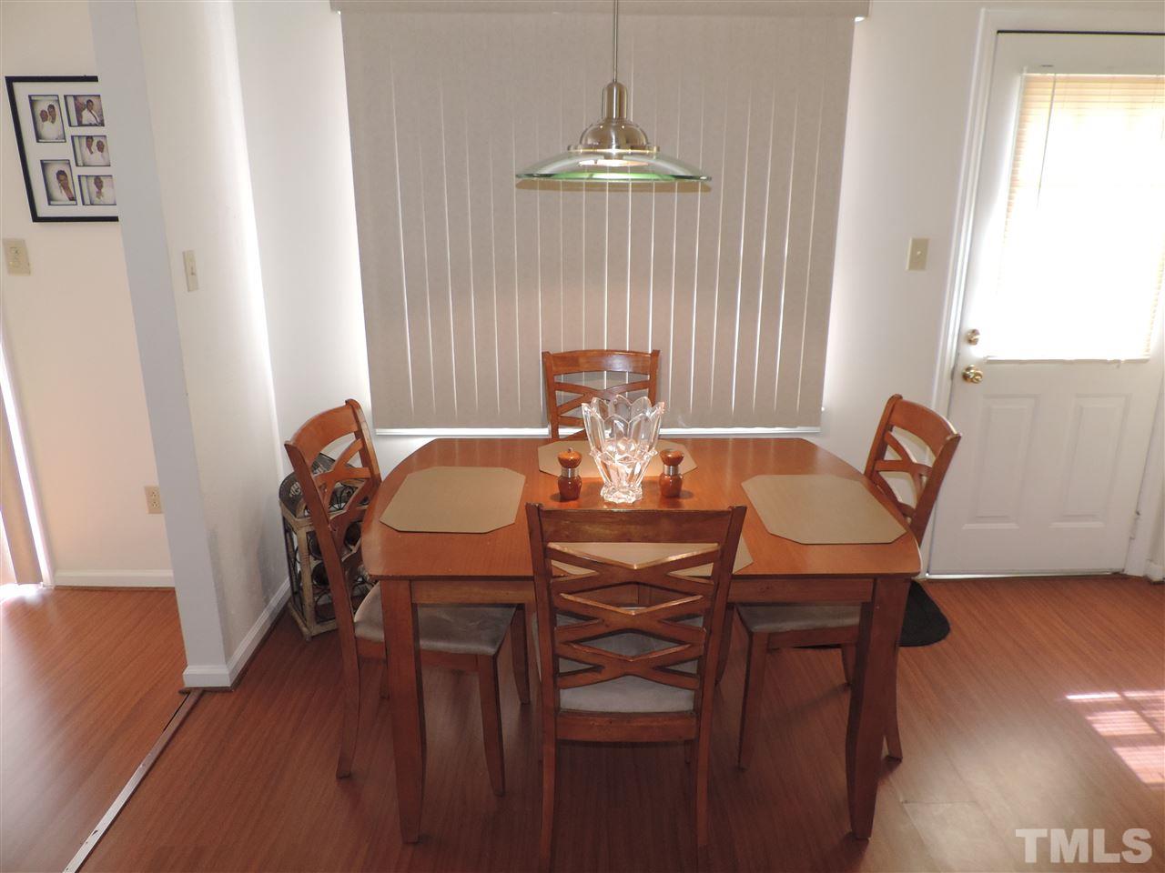 211 Barbour Road Smithfield, NC 27577 - Photo 4 of 25 Gallery Image 4