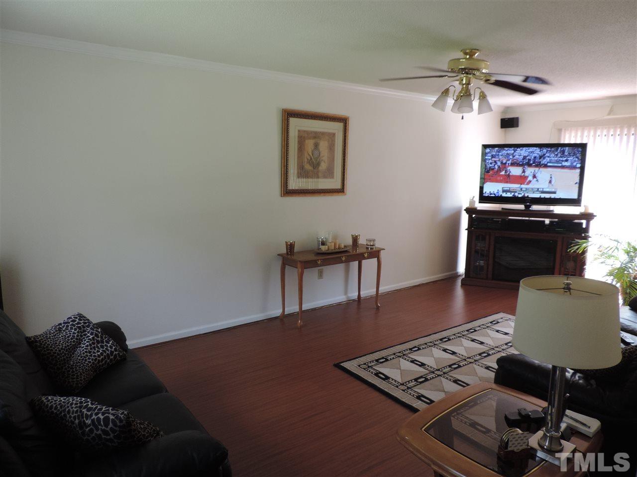 211 Barbour Road Smithfield, NC 27577 - Photo 10 of 25 Gallery Image 10