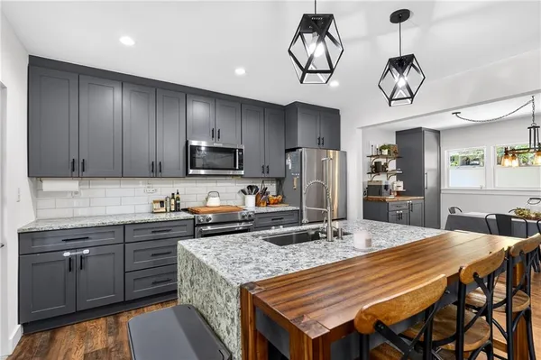 $849,900 | 5500 Sherrell Drive, Atlanta, GA 30342