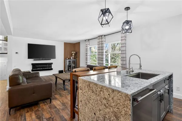 $849,900 | 5500 Sherrell Drive, Atlanta, GA 30342