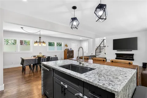 $849,900 | 5500 Sherrell Drive, Atlanta, GA 30342