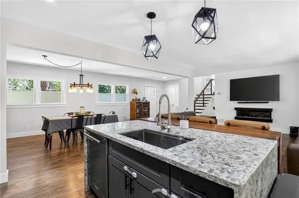 $849,900 | 5500 Sherrell Drive, Atlanta, GA 30342