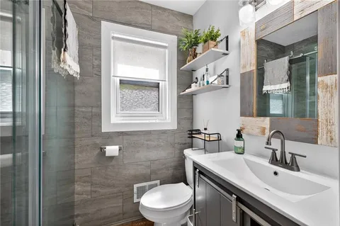 $849,900 | 5500 Sherrell Drive, Atlanta, GA 30342