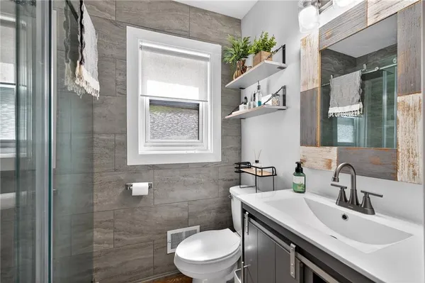 $849,900 | 5500 Sherrell Drive, Atlanta, GA 30342