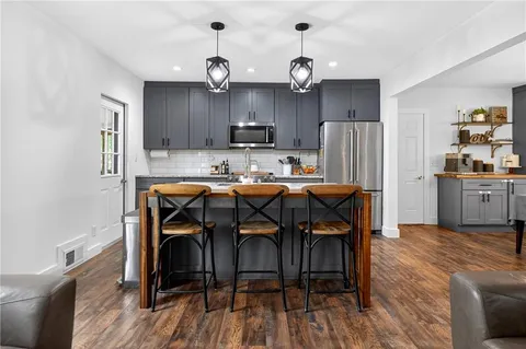 $849,900 | 5500 Sherrell Drive, Atlanta, GA 30342