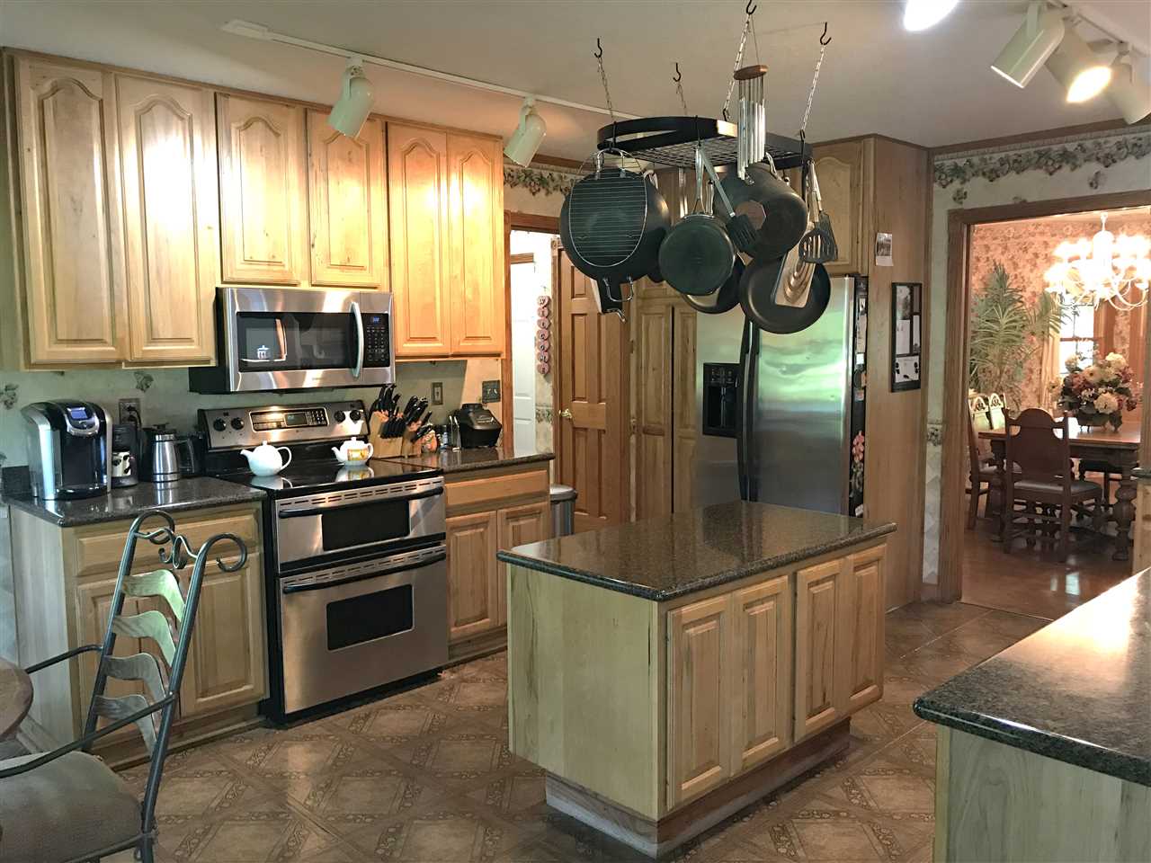 2101 South Sievers Road Vincennes, IN 47591 - Photo 10 of 36 Gallery Image 10