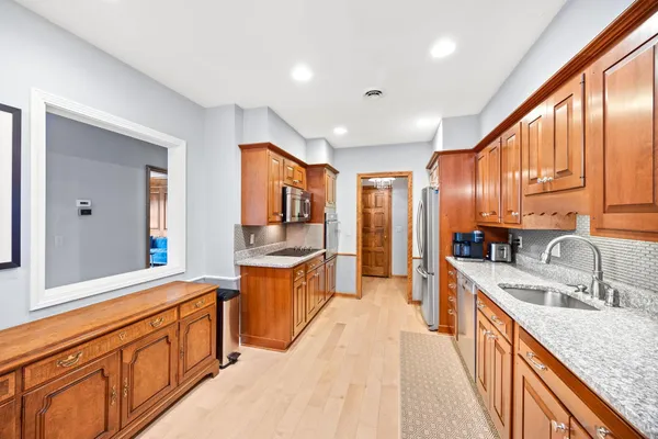 $385,000 | 8651 Basswood Road, Unit 302, Eden Prairie, MN 55344