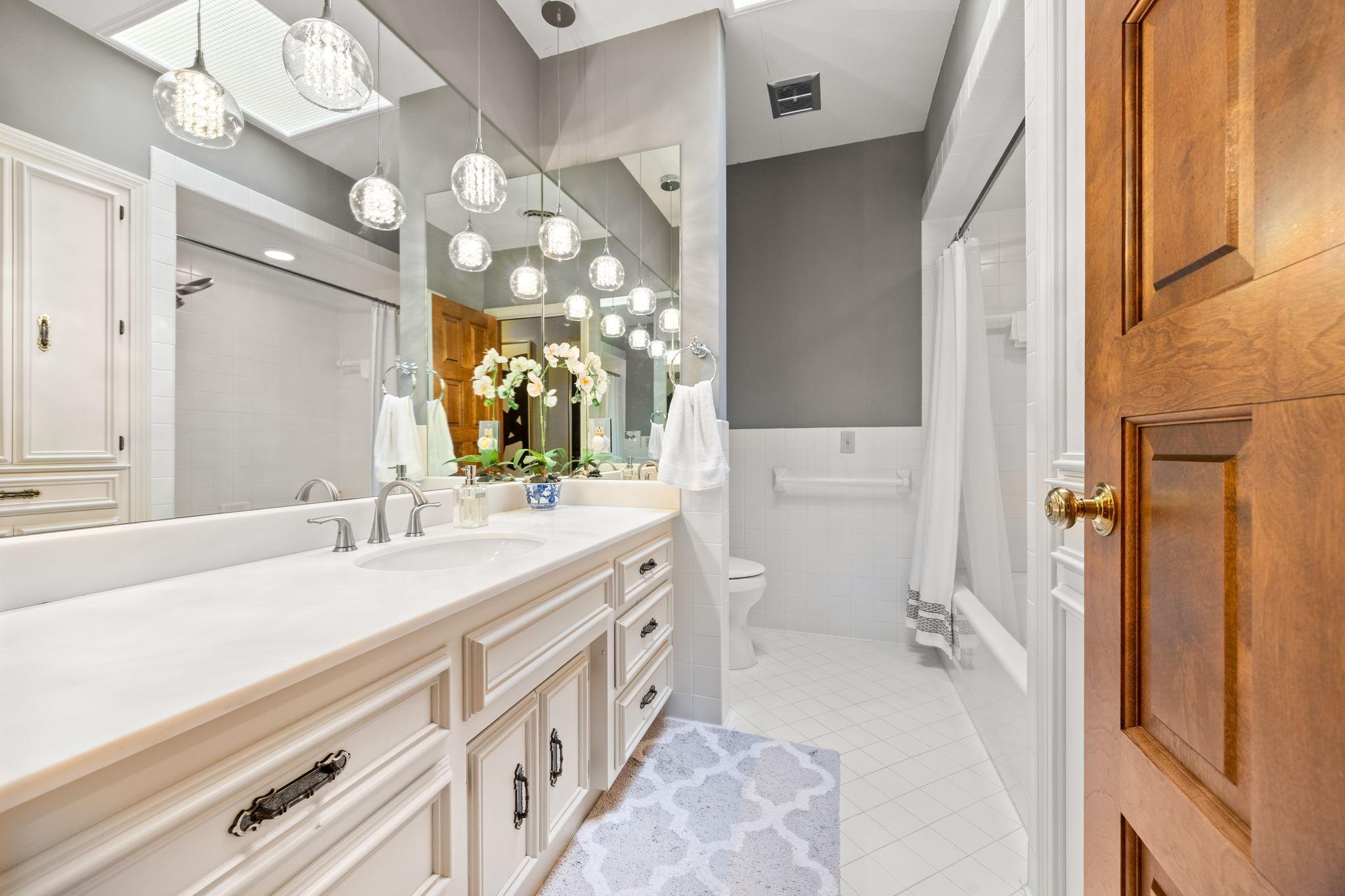 8651 Basswood Road, Unit 302 Eden Prairie, MN 55344 - Photo 27 of 38