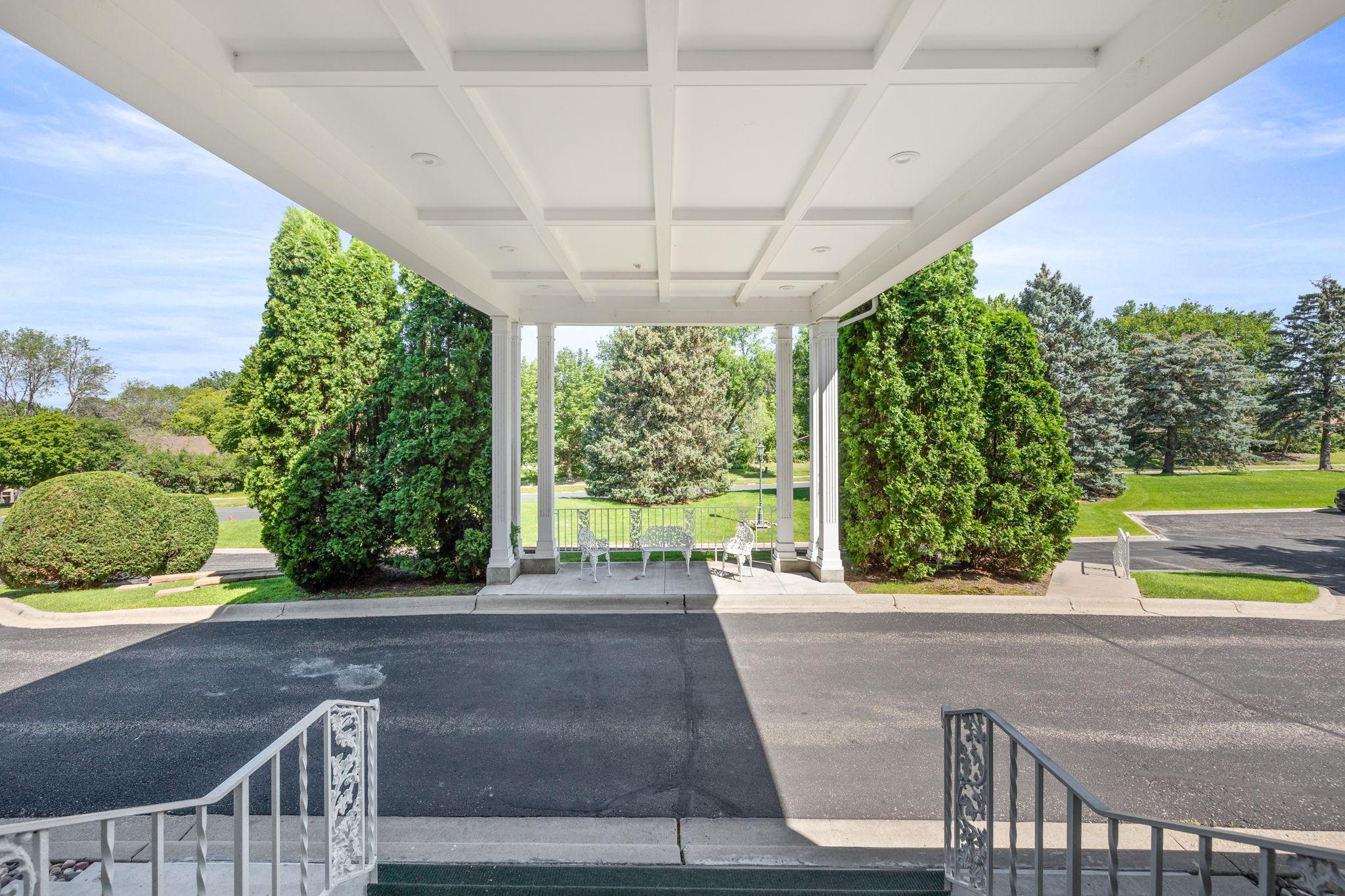 8651 Basswood Road, Unit 302 Eden Prairie, MN 55344 - Photo 38 of 38