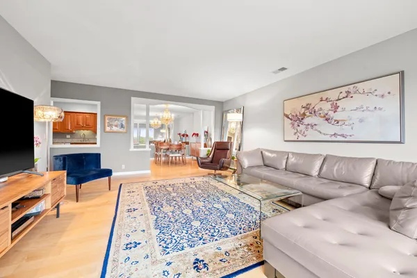 $385,000 | 8651 Basswood Road, Unit 302, Eden Prairie, MN 55344