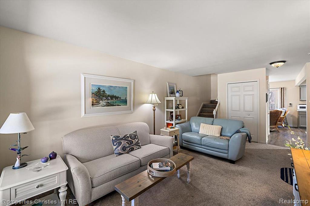 67 Maple Grove Clawson, MI 48017 - Photo 4 of 24 Gallery Image 4