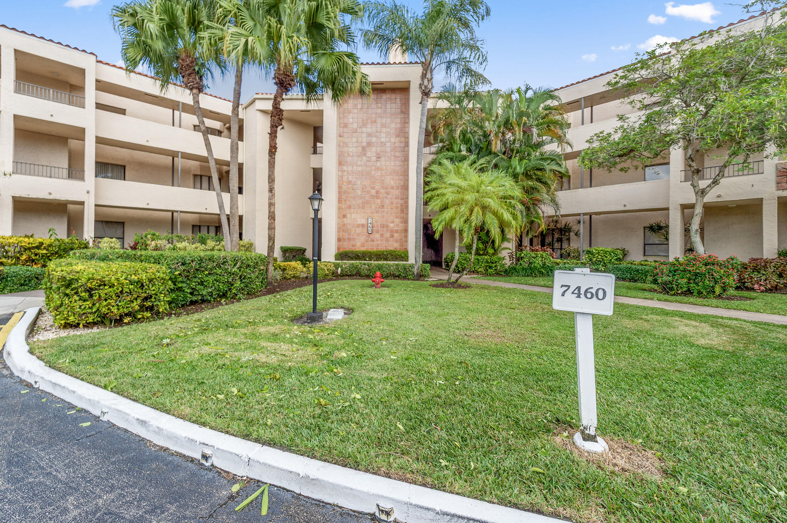 7460 La Paz Boulevard, Unit 304 Boca Raton, FL 33433 - Photo 32 of 37