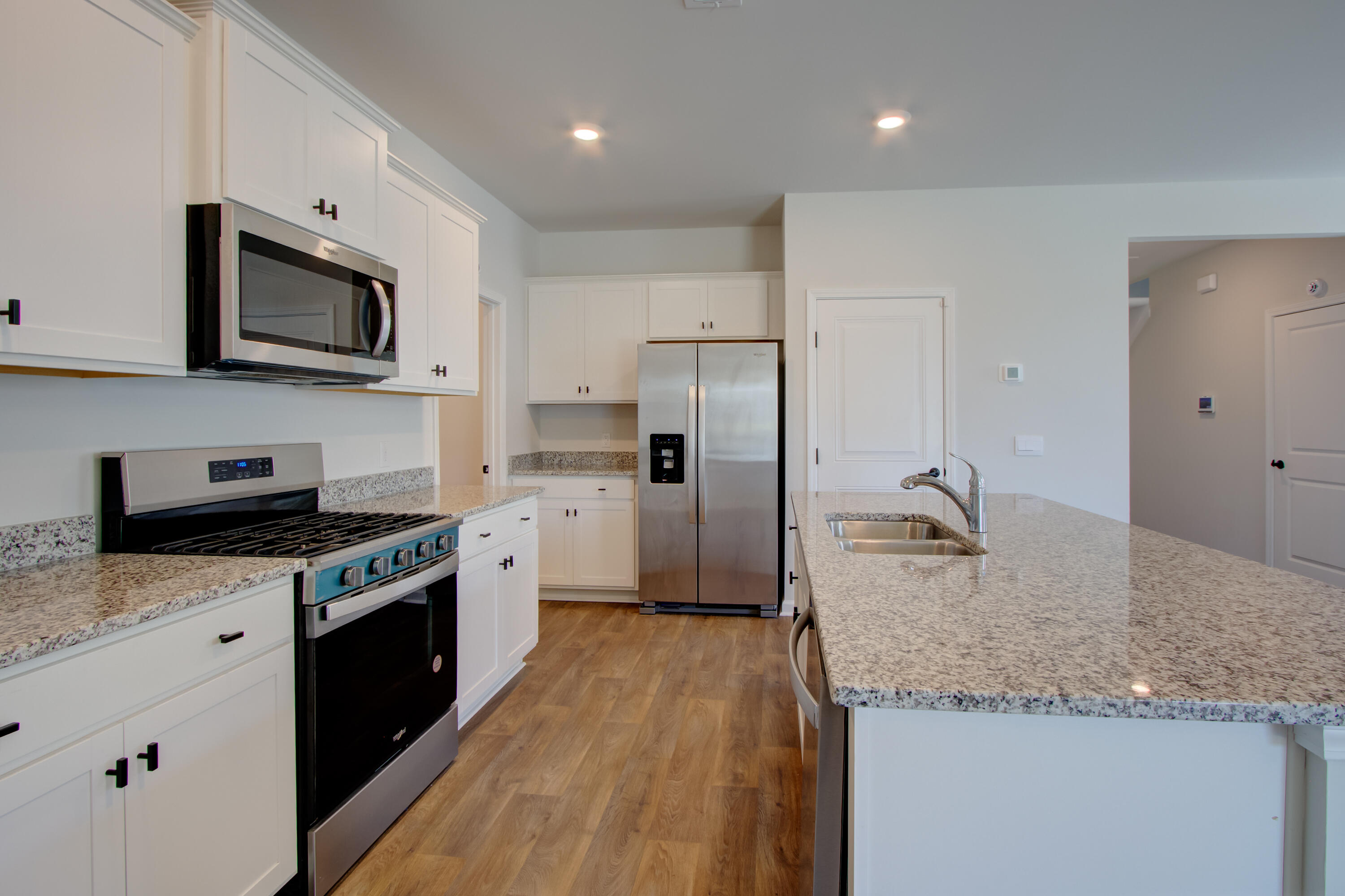 729 Long Blf Road Summerville, SC 29486 - Photo 5 of 33 05142026-019.jpg 21-28-05-143