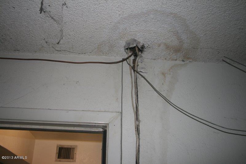 4001 West Thunderbird Road Phoenix, AZ 85053 - Photo 15 of 25 damageleak3