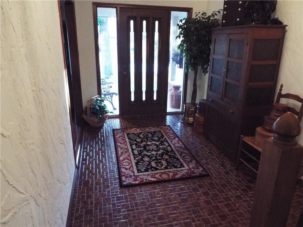 8533 Winding Ridge Road Indianapolis, IN 46217 - Photo 2 of 39 Gallery Image 2