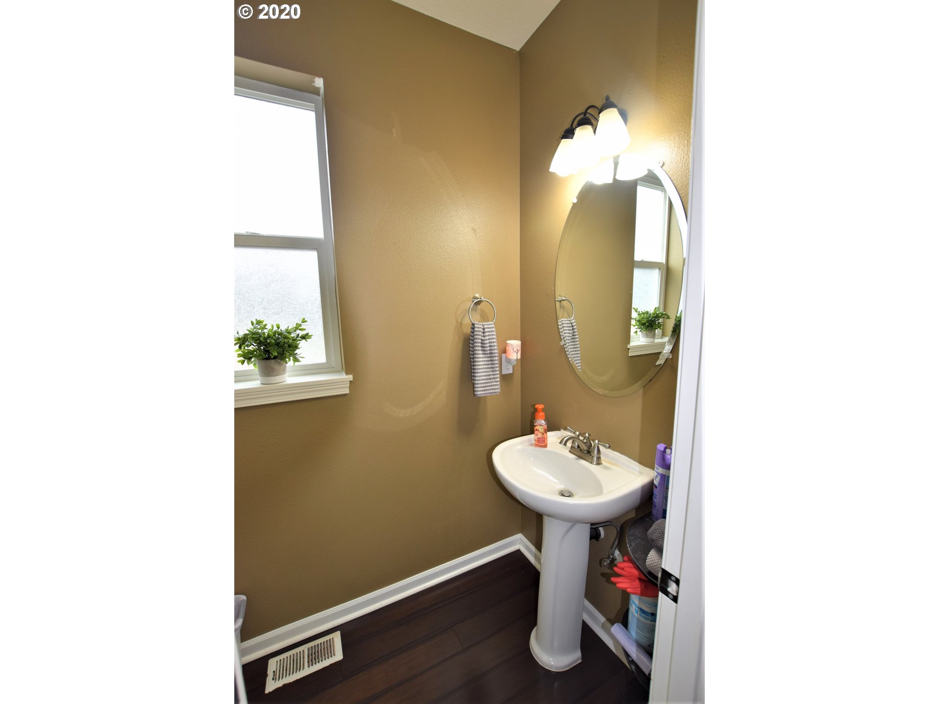 2785 Baines Boulevard Hubbard, OR 97032 - Photo 9 of 31