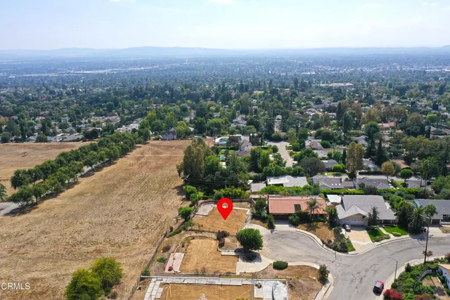 an aerial view of a houses
