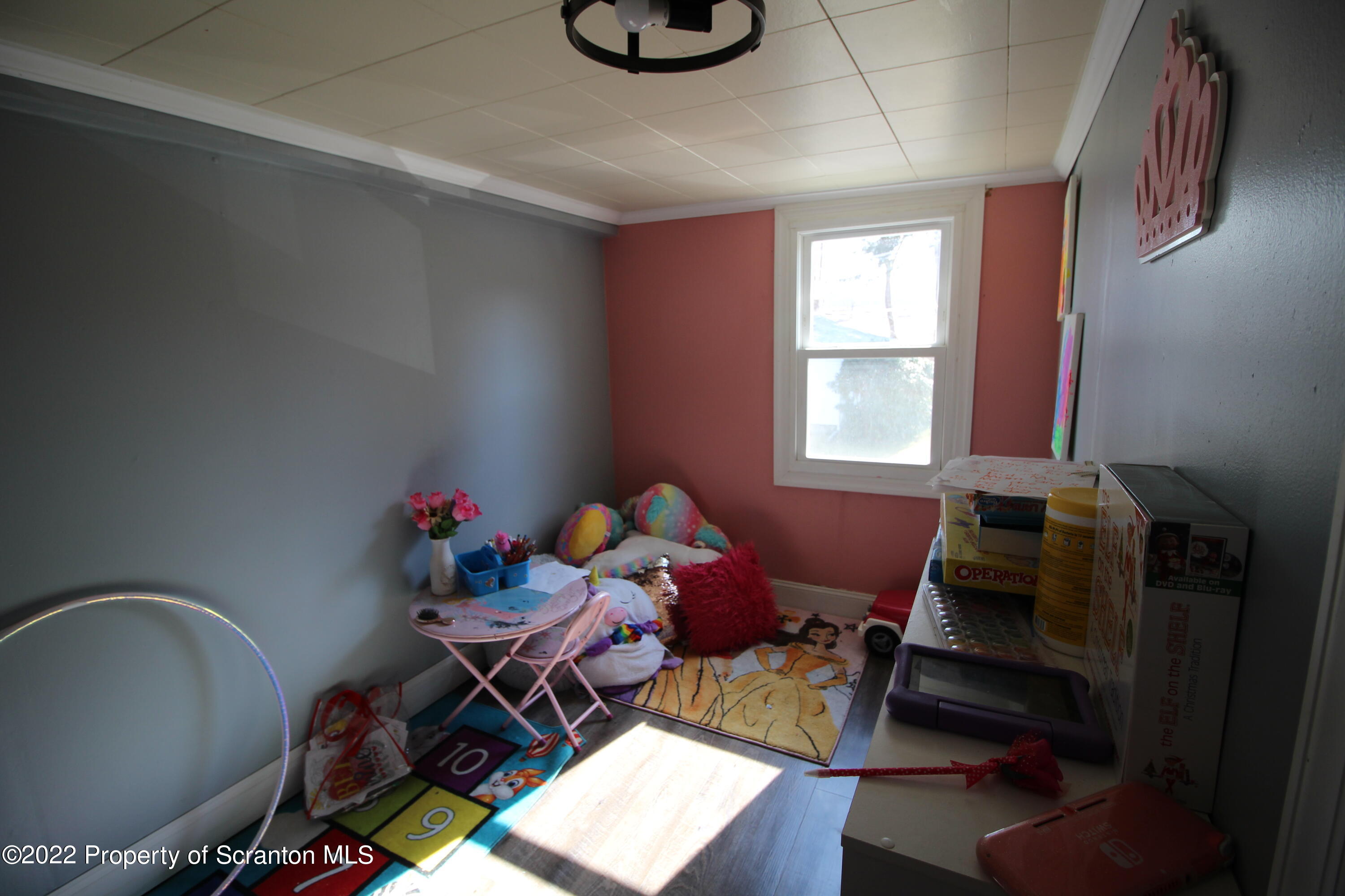 4001 Quicktown Road Moscow, PA 18444 - Photo 15 of 24 a room with furniture and window