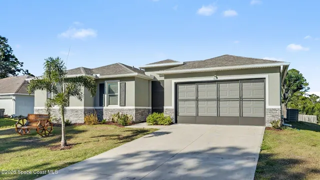$450,000 | 1835 Eugenia Court Northwest, Palm Bay, FL 32907